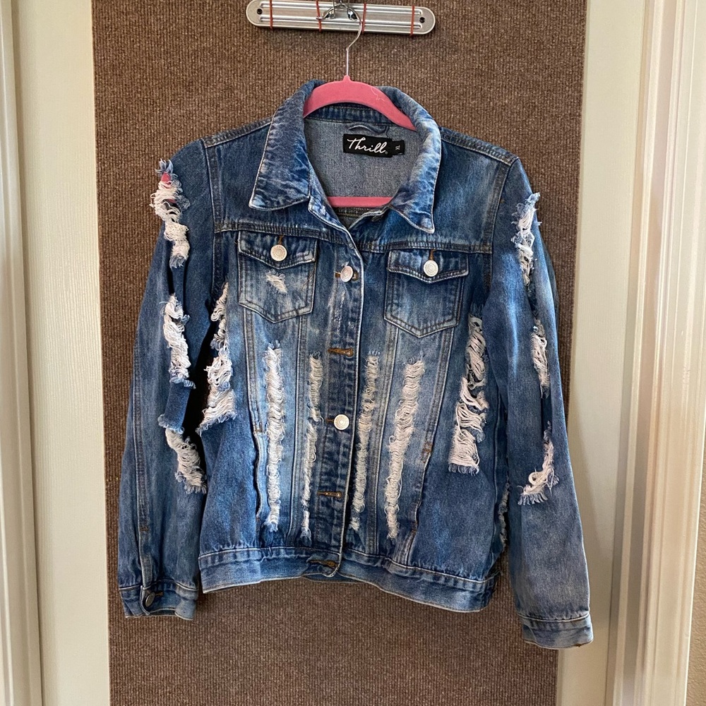 Thrill Destroyed Jean Jacket 💯 NWOT